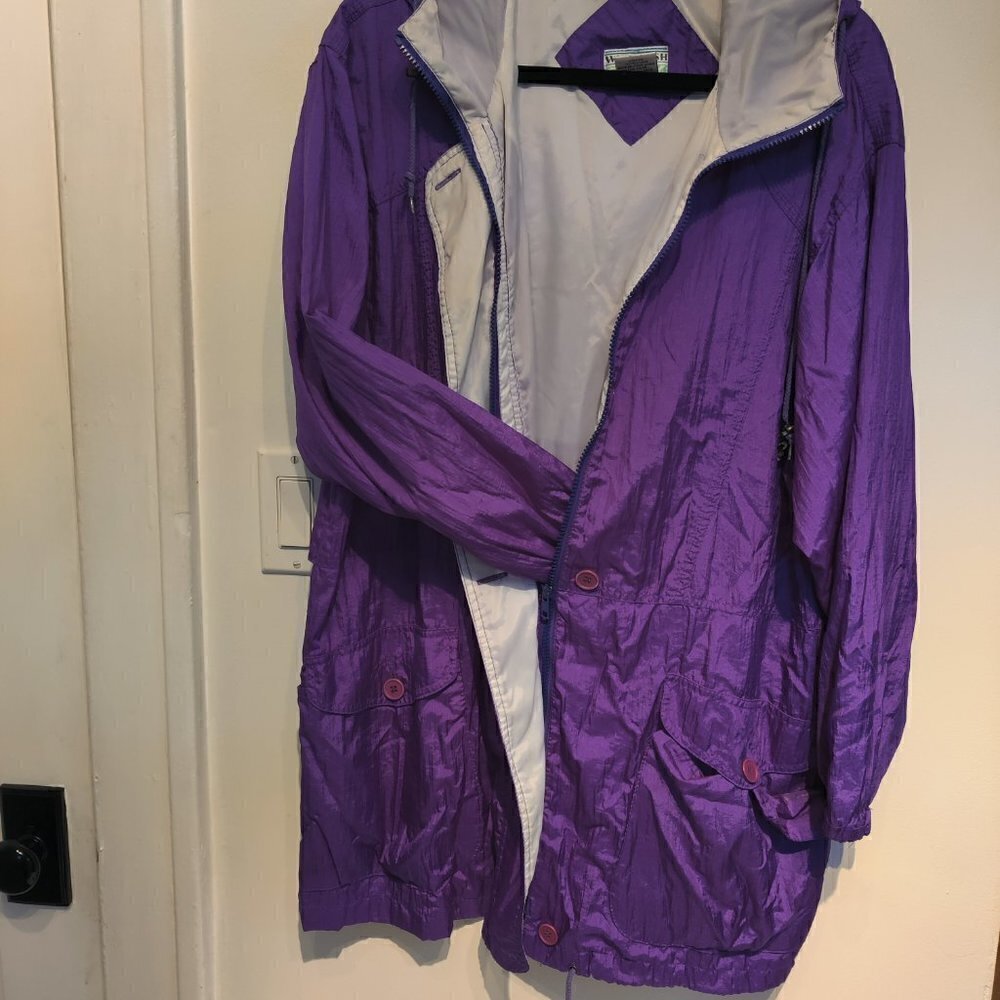 Whitefish Bay Windbreaker, extra length protection, hood, full zipper & buttons - Picture 5 of 5
